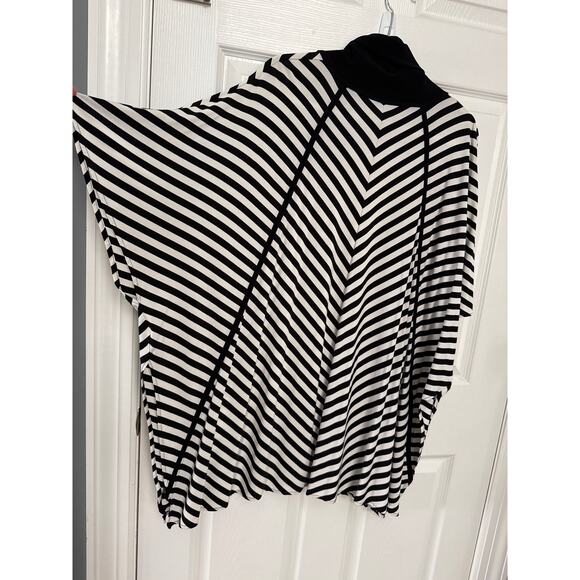 Joseph Ribkoff Black‎ White Striped Asymmetric Lagenlook Open front Cardigan M-L - Picture 9 of 16